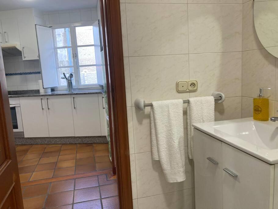 Appartamento Hyp - A Casa Do Correo Vello - O Balcon Pontevedra Esterno foto